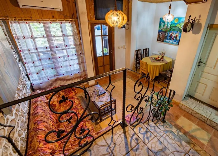 Pensiune винената къща *